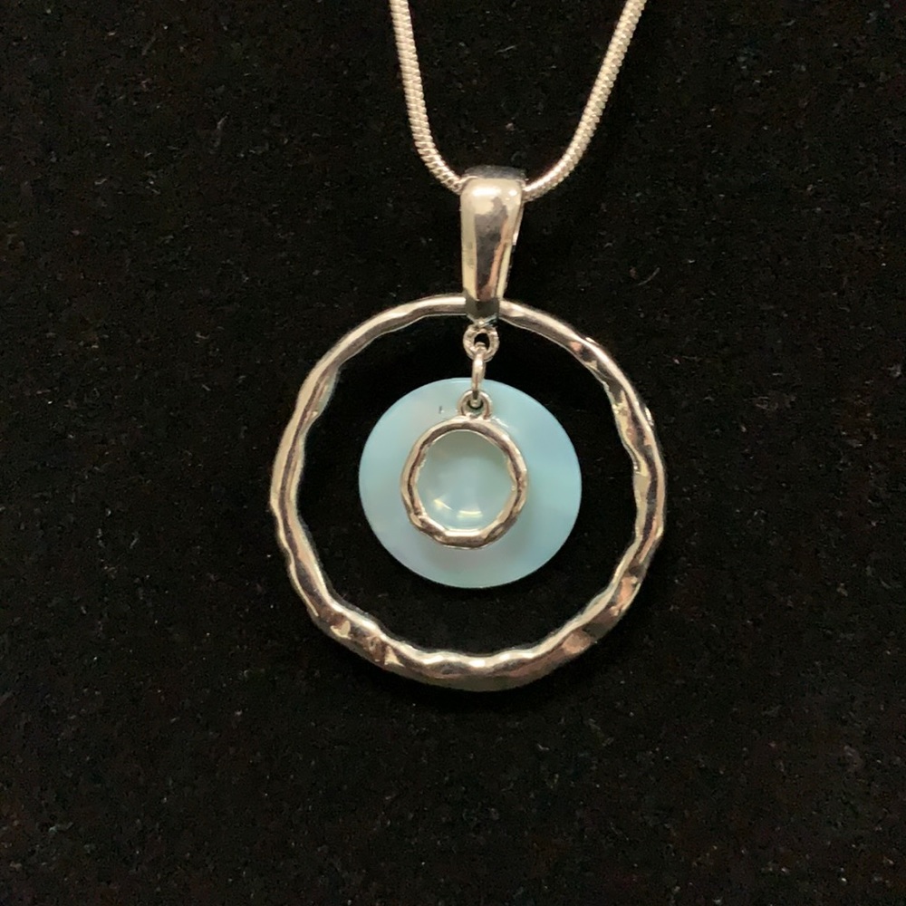 NWOT Lia Sophia short necklace